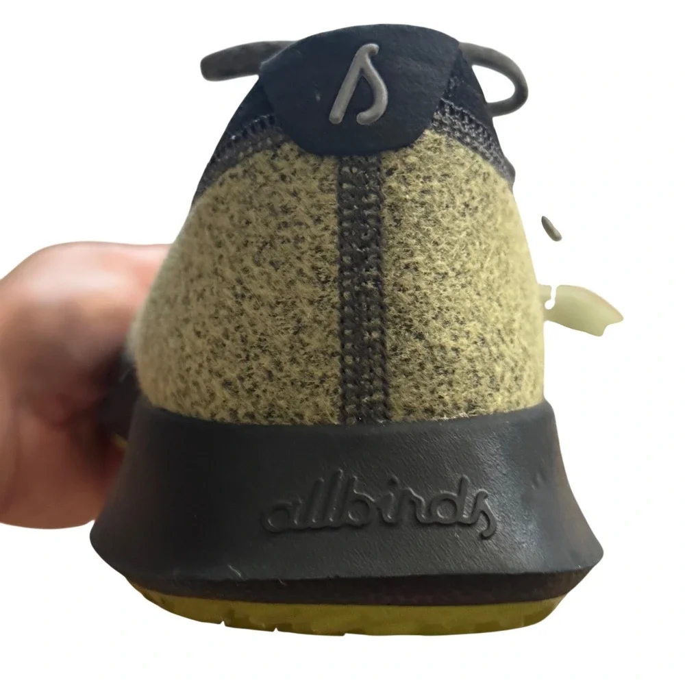Allbirds Wool Runner Mizzle Sneakers Olive Green Women's 9